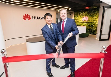 2019 Mr Guo Ping and Minister Pat Breen offically open office